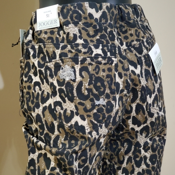 High Rise Leopard Print Joggers - Picture 4 of 9